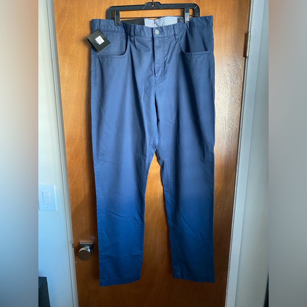 Saks Fifth Avenue Pants | Size 38 (NWT)